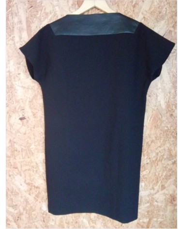 ROBE NOIRE COL SIMILI